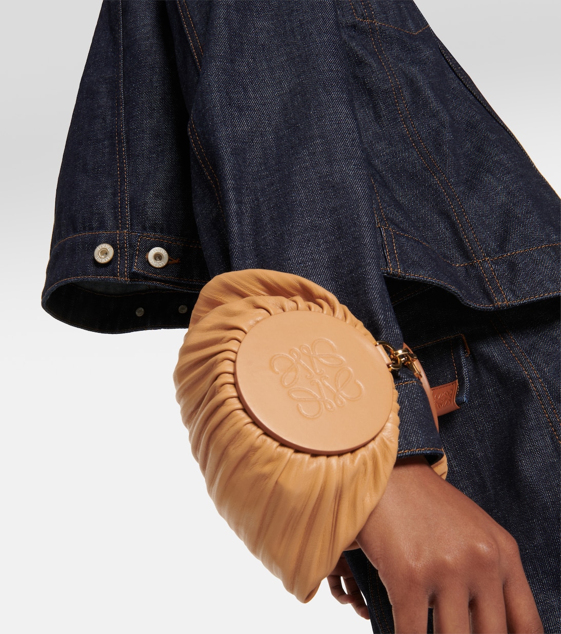 Bracelet pleated leather shoulder bag | Loewe