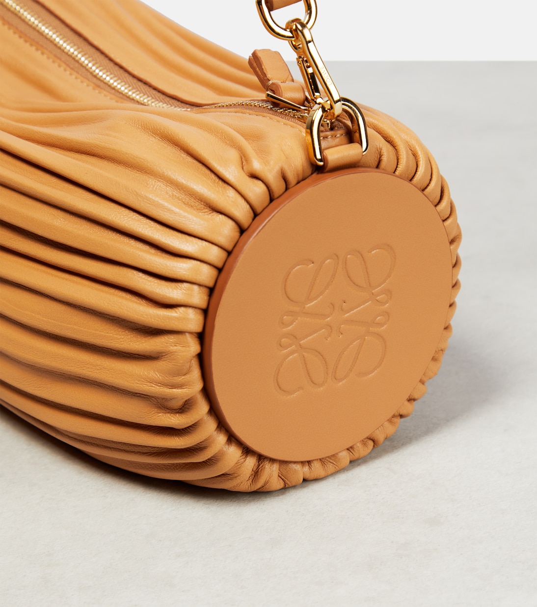 Bracelet pleated leather shoulder bag | Loewe