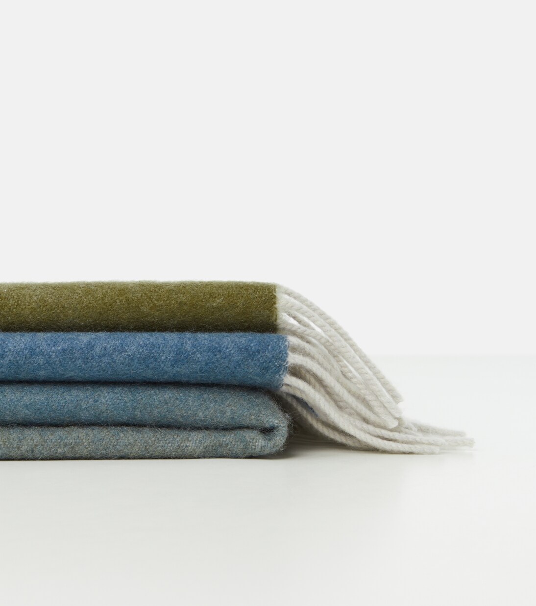 Suitcase striped cashmere blanket | Loro Piana