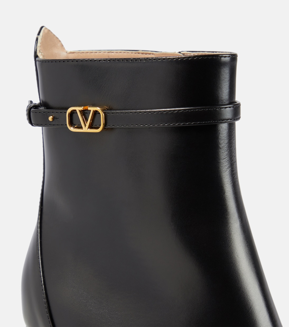 VLogo leather ankle boots | Valentino Garavani