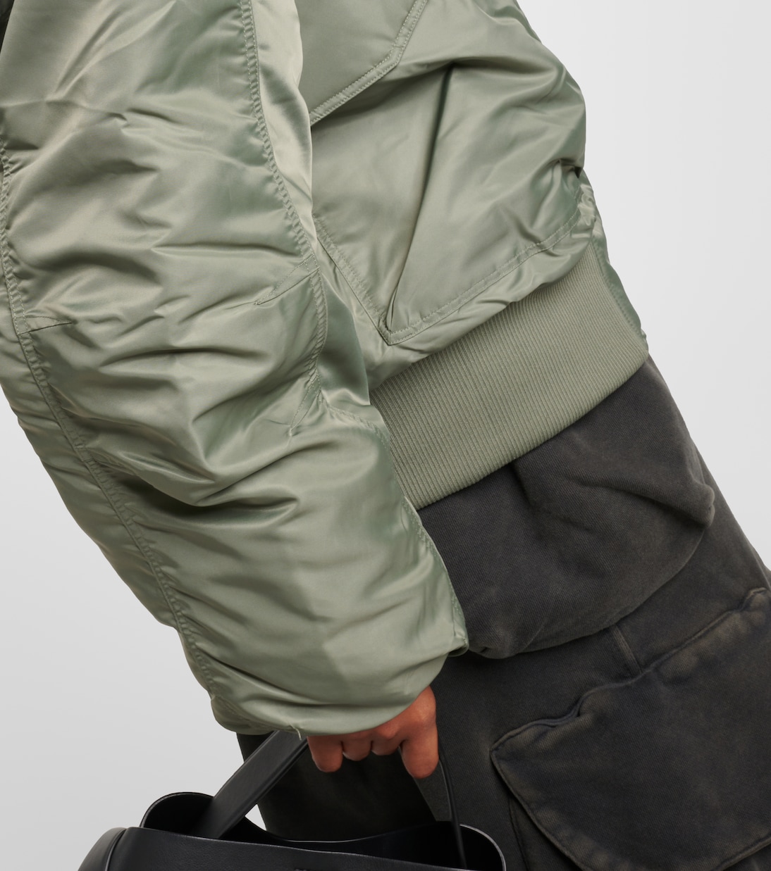 Chaqueta de Vuelo Xb-70 de Entire Studios: Estilo Joven y Atrevido