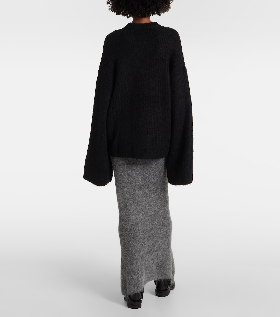 Pull oversize | Entire Studios