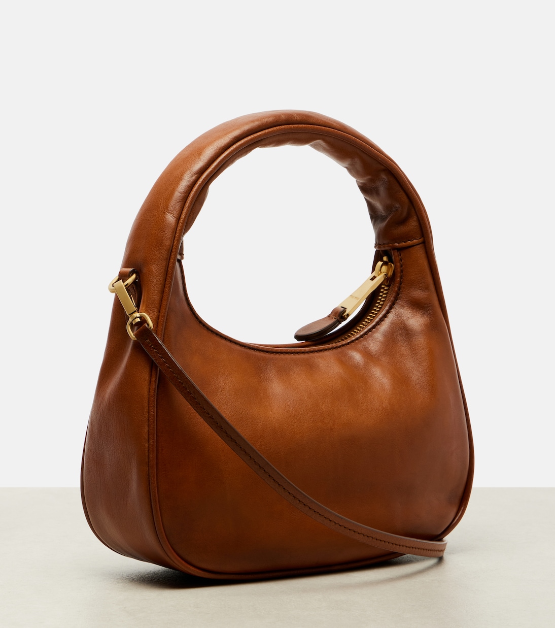 Wander leather shoulder bag | Miu Miu