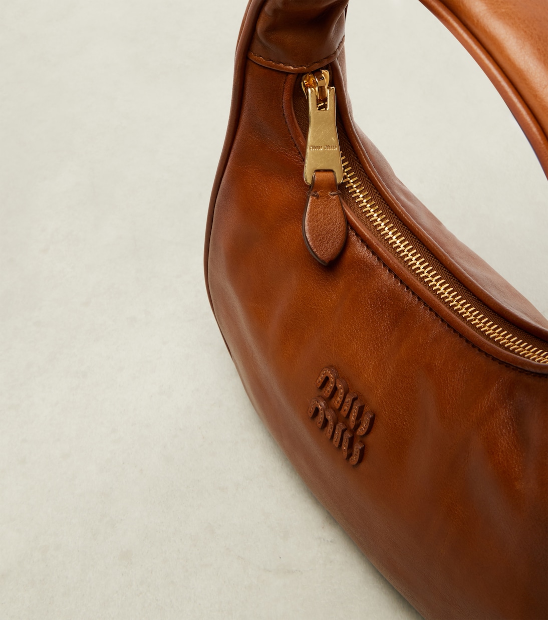 Wander leather shoulder bag | Miu Miu