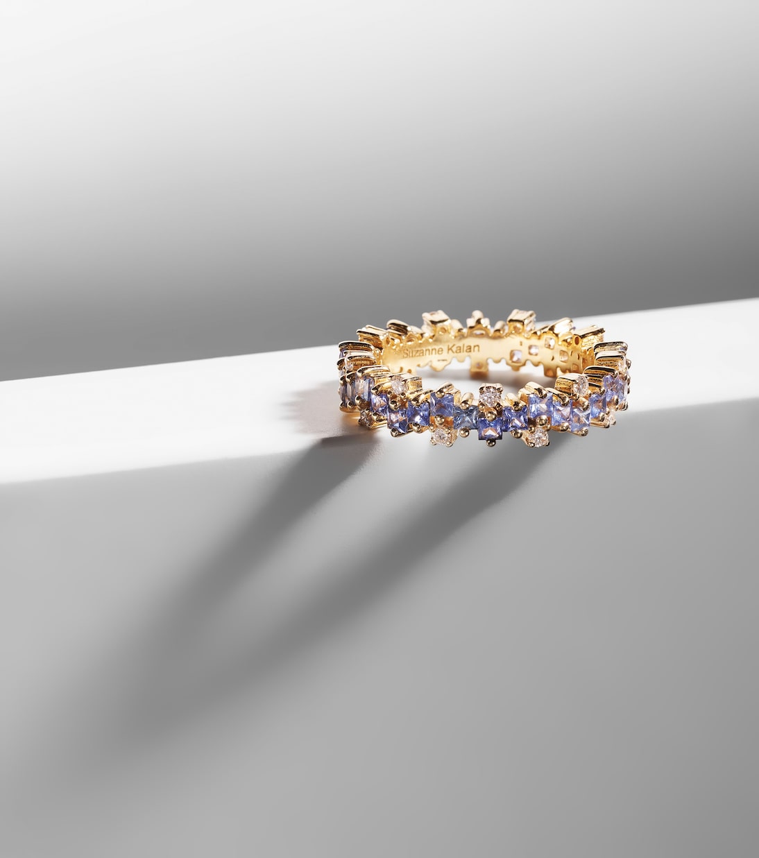 18kt gold ring with sapphires and diamonds | Suzanne Kalan