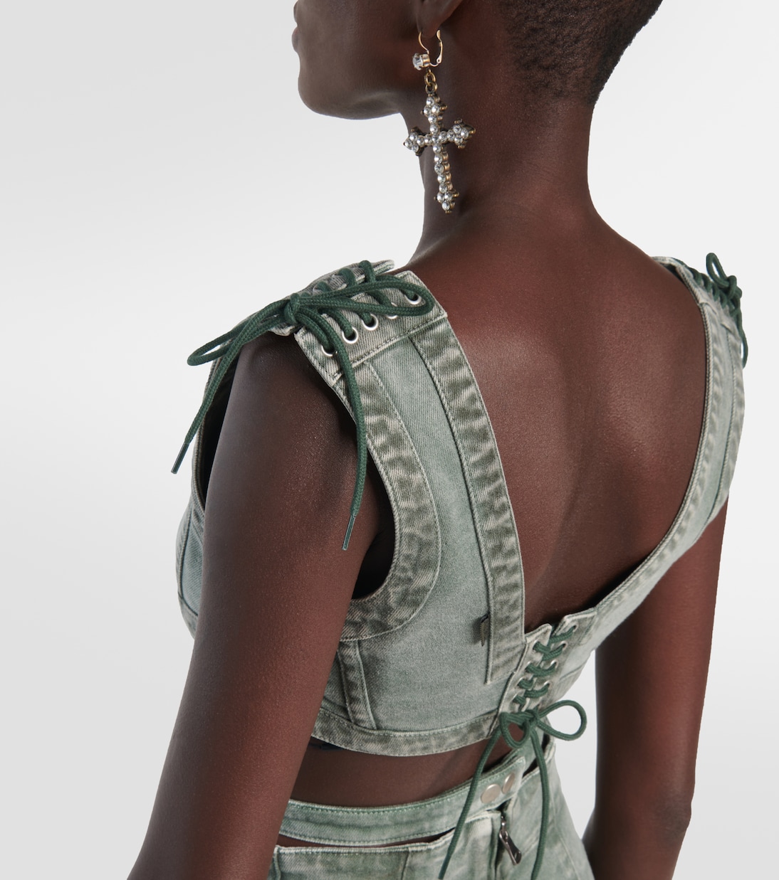 x KNWLS - Top di jeans con cut-out | Jean Paul Gaultier