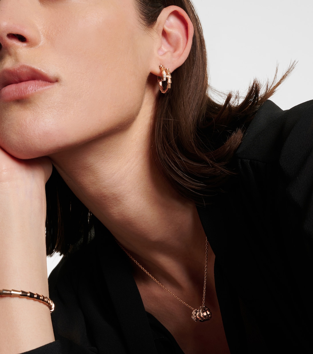 Boucles d'oreilles Serpenti Viper en or rose 18 ct et diamants | Bvlgari