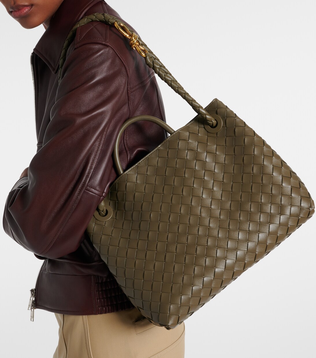 Andiamo Intrecciato Medium leather tote bag | Bottega Veneta