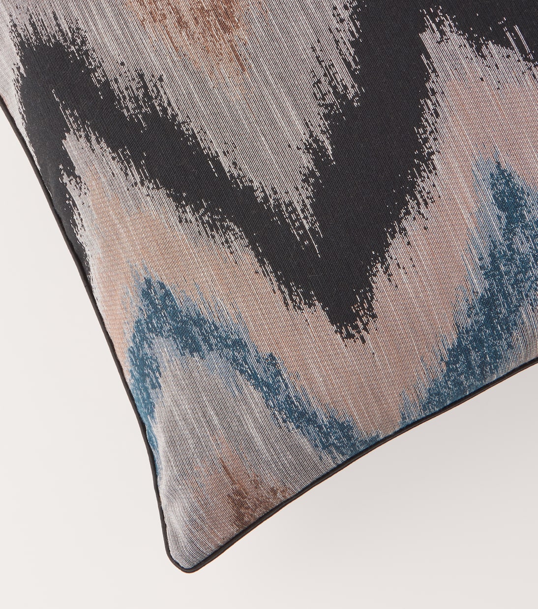 Orme jacquard cushion | Missoni