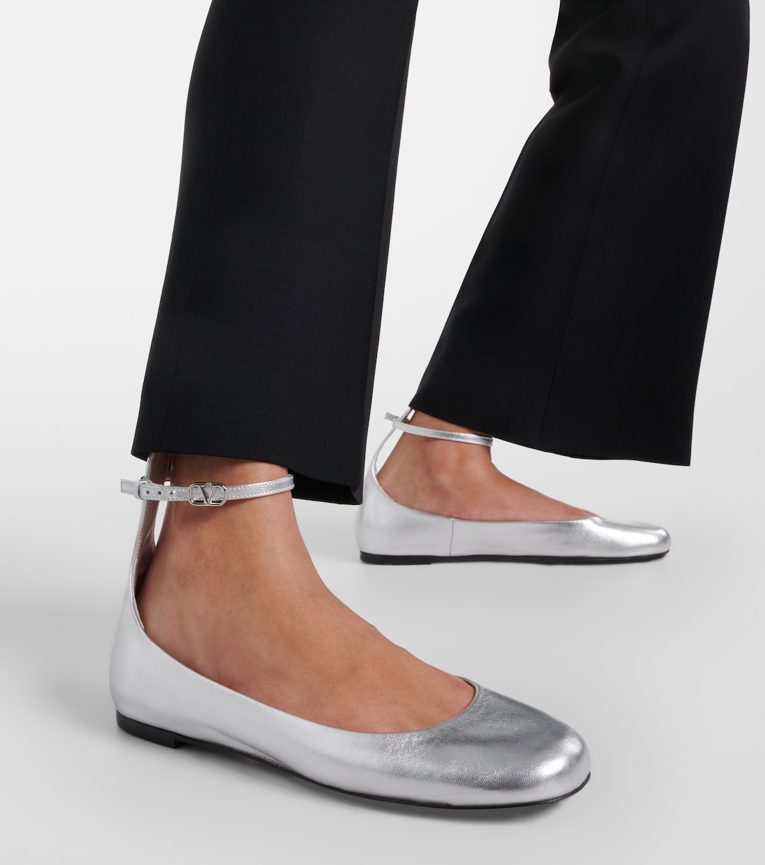 Tan-Go metallic leather ballet flats | Valentino Garavani
