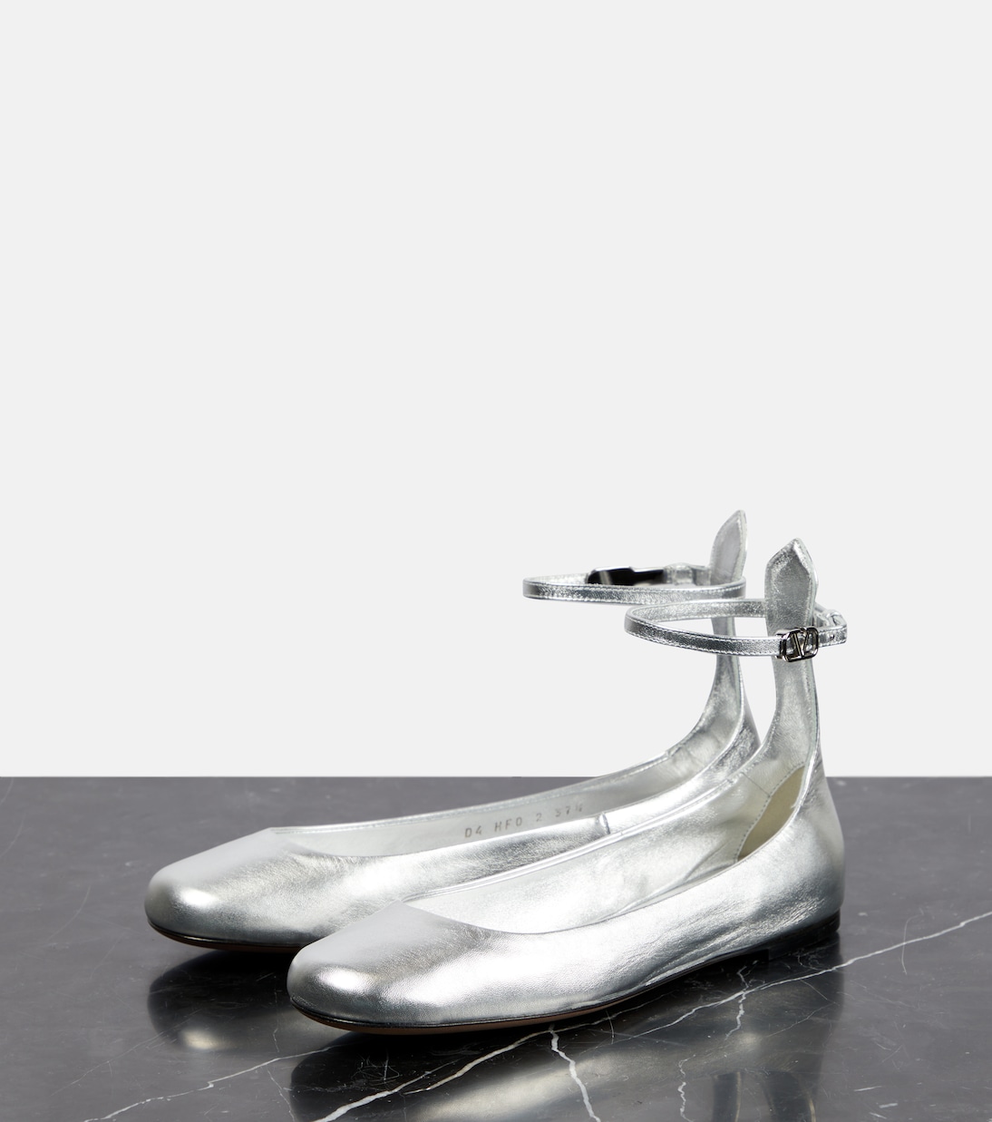 Tan-Go metallic leather ballet flats | Valentino Garavani
