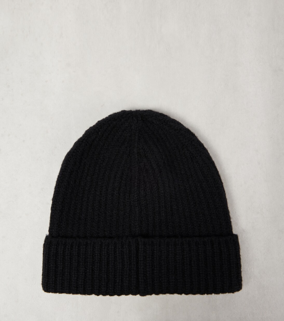 Cappello in lana mista con logo MONCLER, stile giovane e trendy