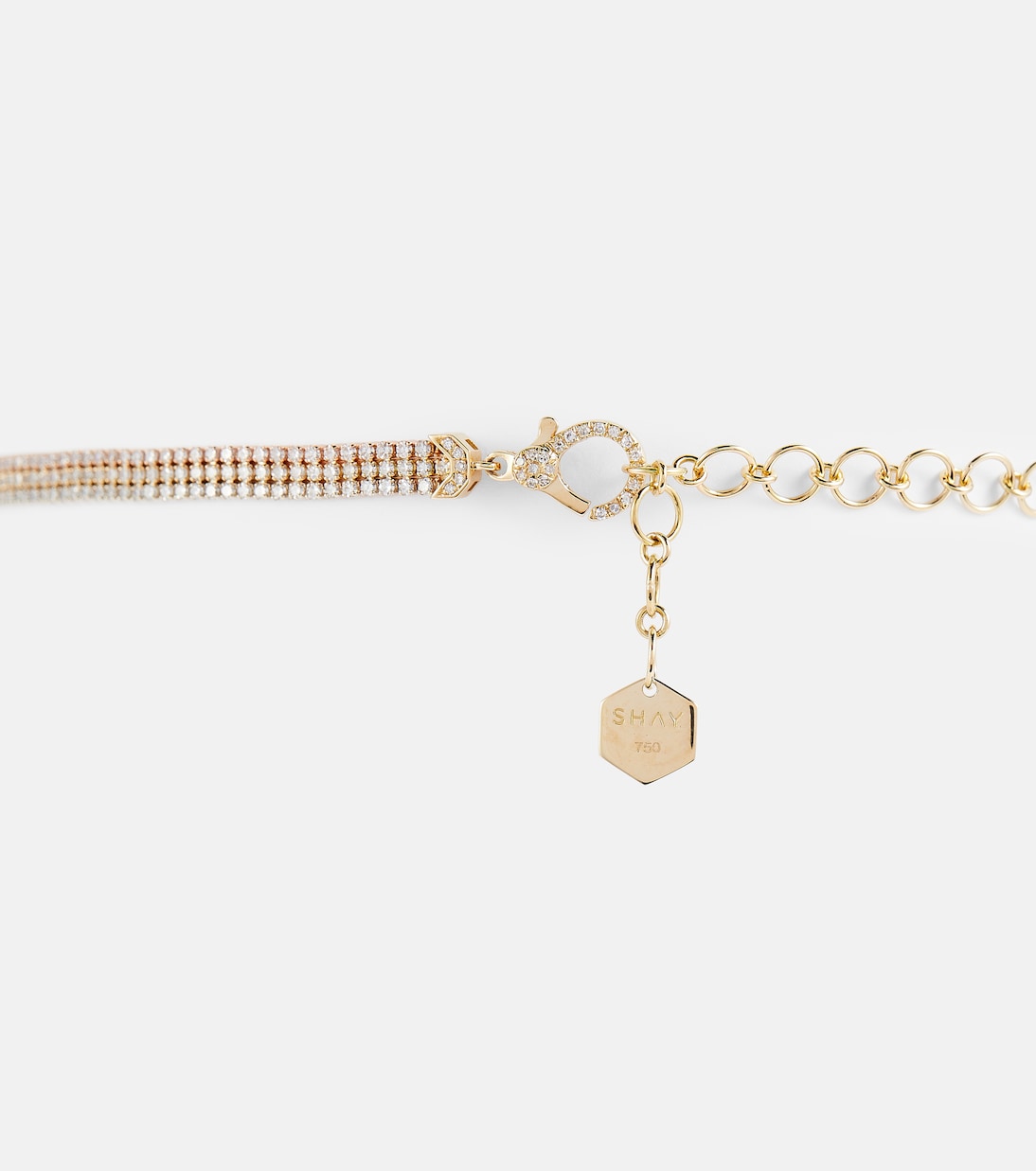 Collana moderna in oro tricolore 18kt con diamanti, perfetta per giovani alla moda