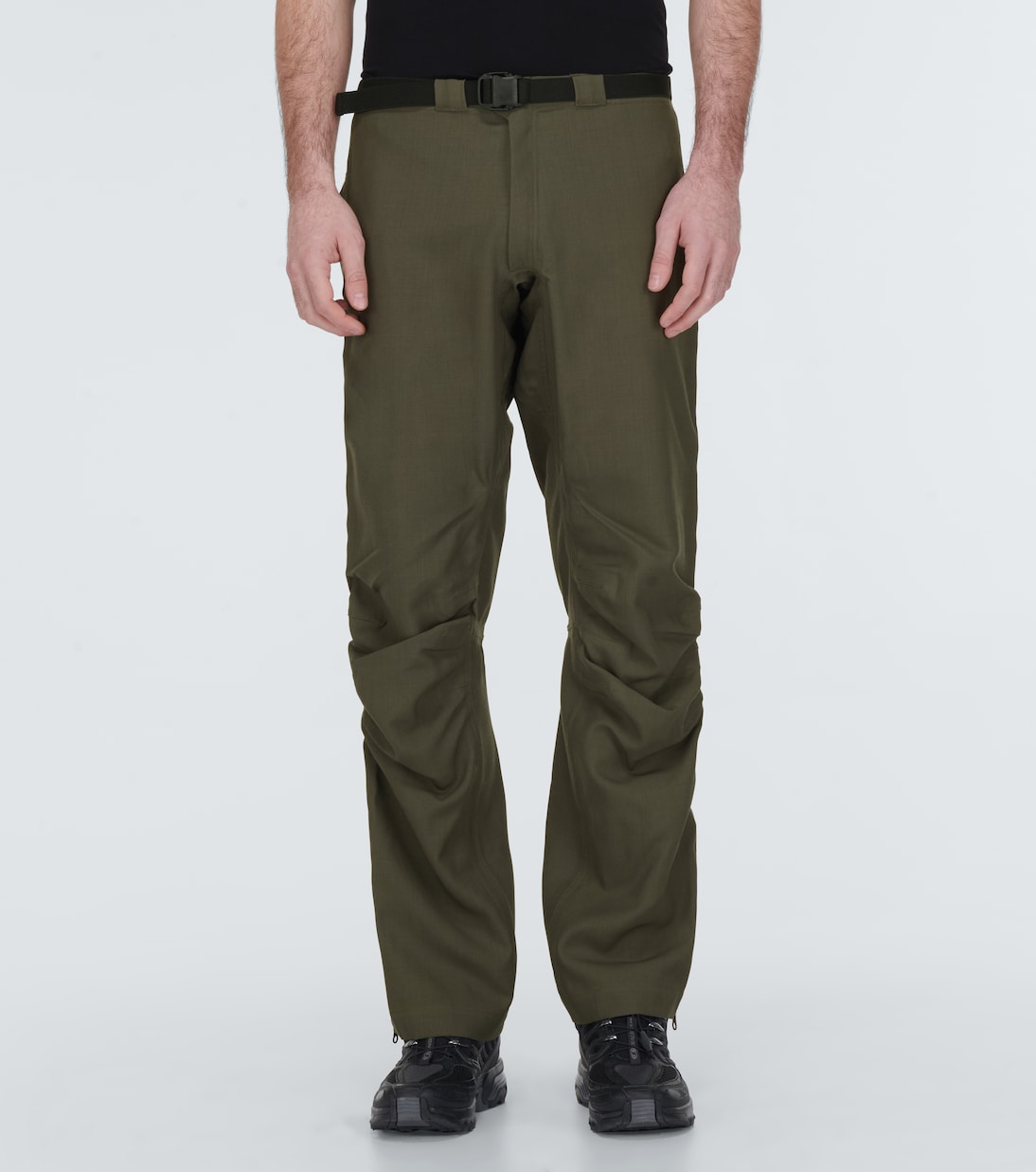 Pantalones rectos Arc de lana | GR10K