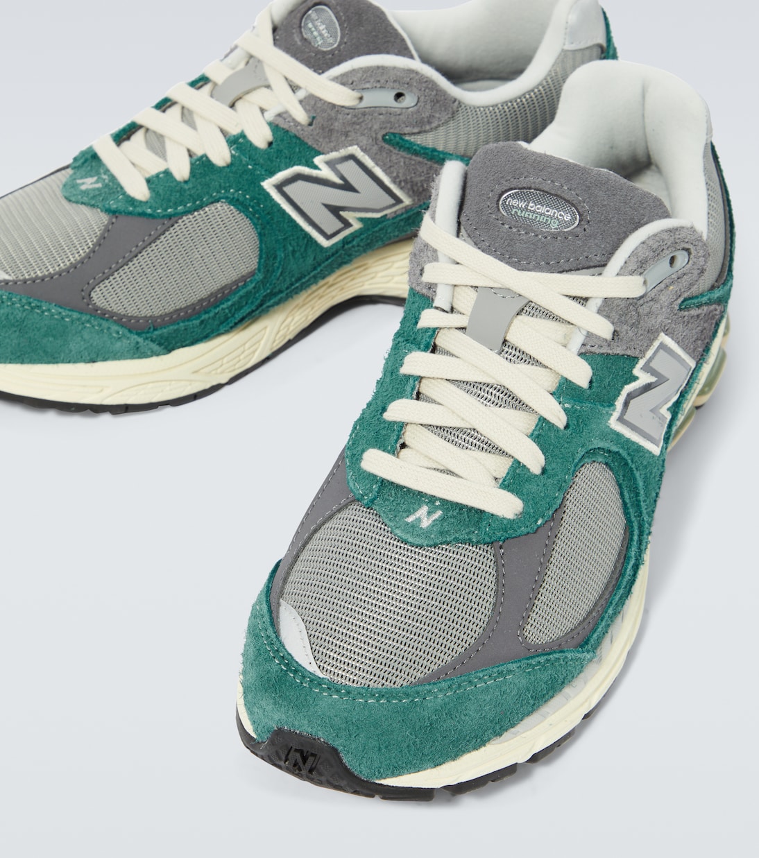 Sneakers 2002R in suede | New Balance