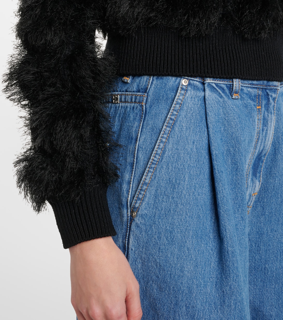 Pull raccourci Pompom | Givenchy