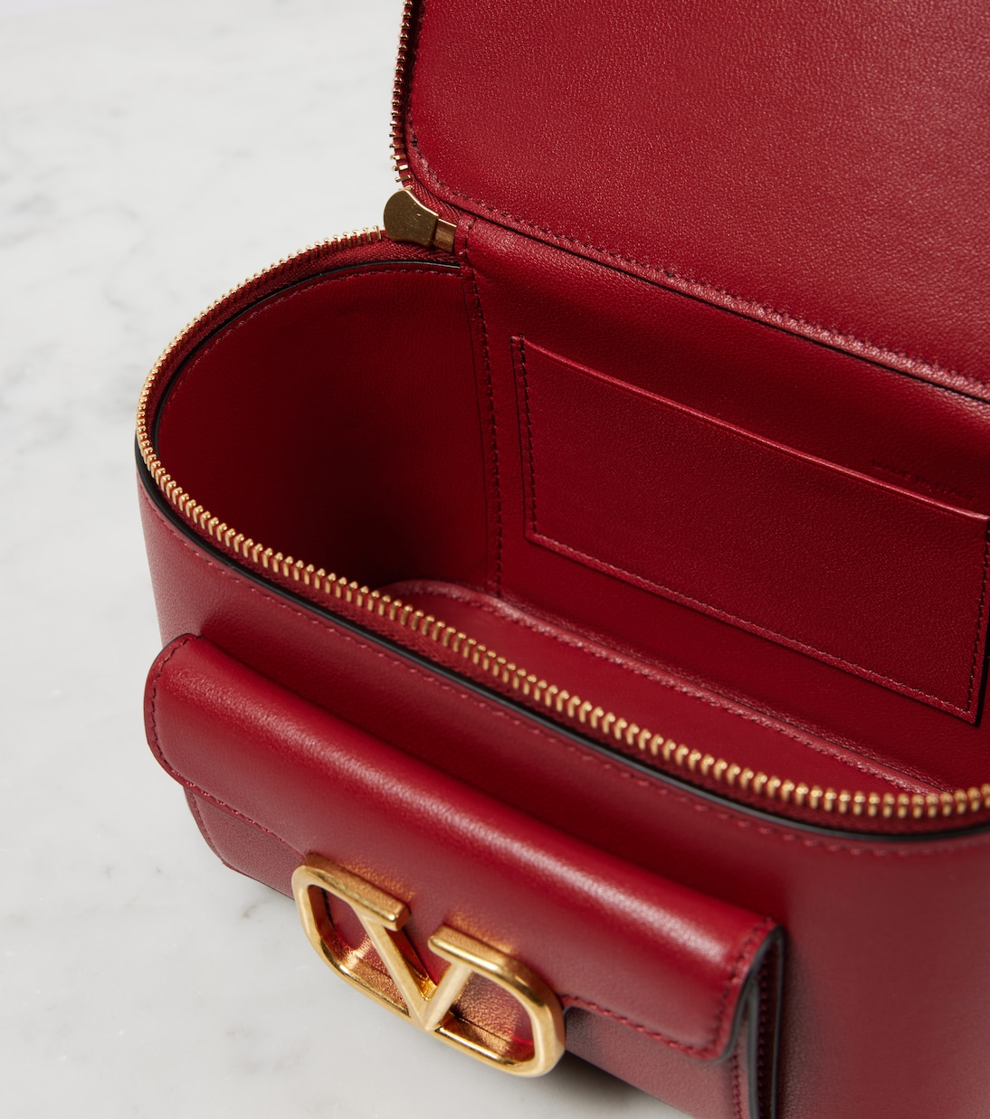 Tote VLogo Signature Locò Mini aus Leder | Valentino Garavani