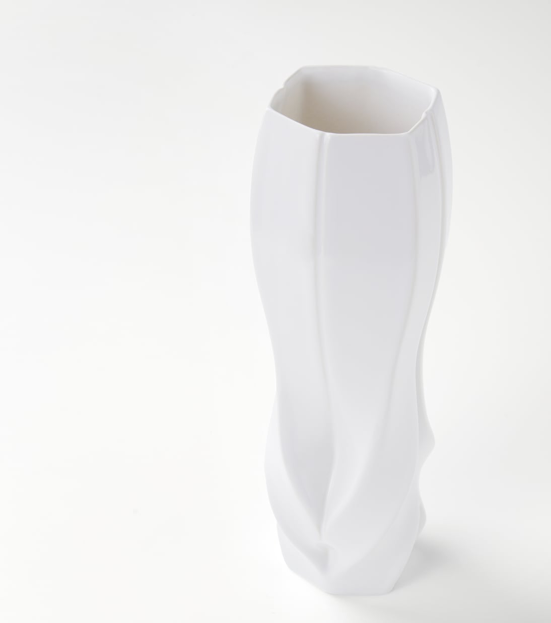 Braid Medium vase | Zaha Hadid Design