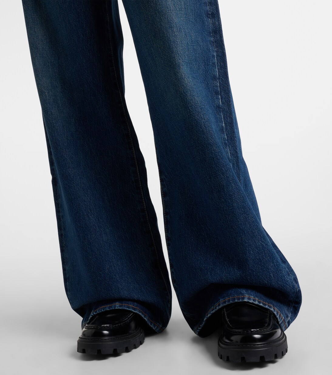 Loose low-rise wide-leg jeans | Frame