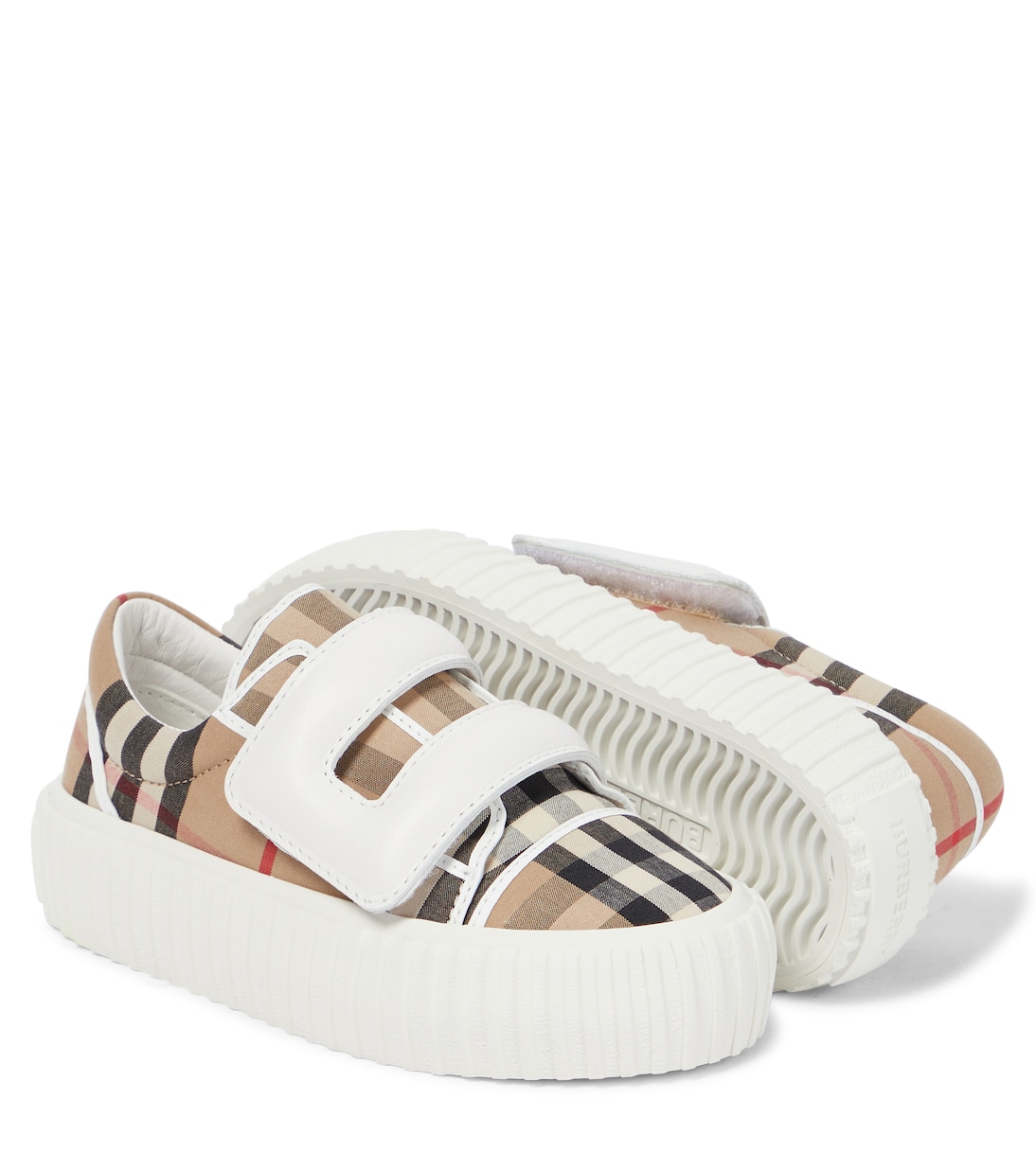 Kids burberry trainers deals