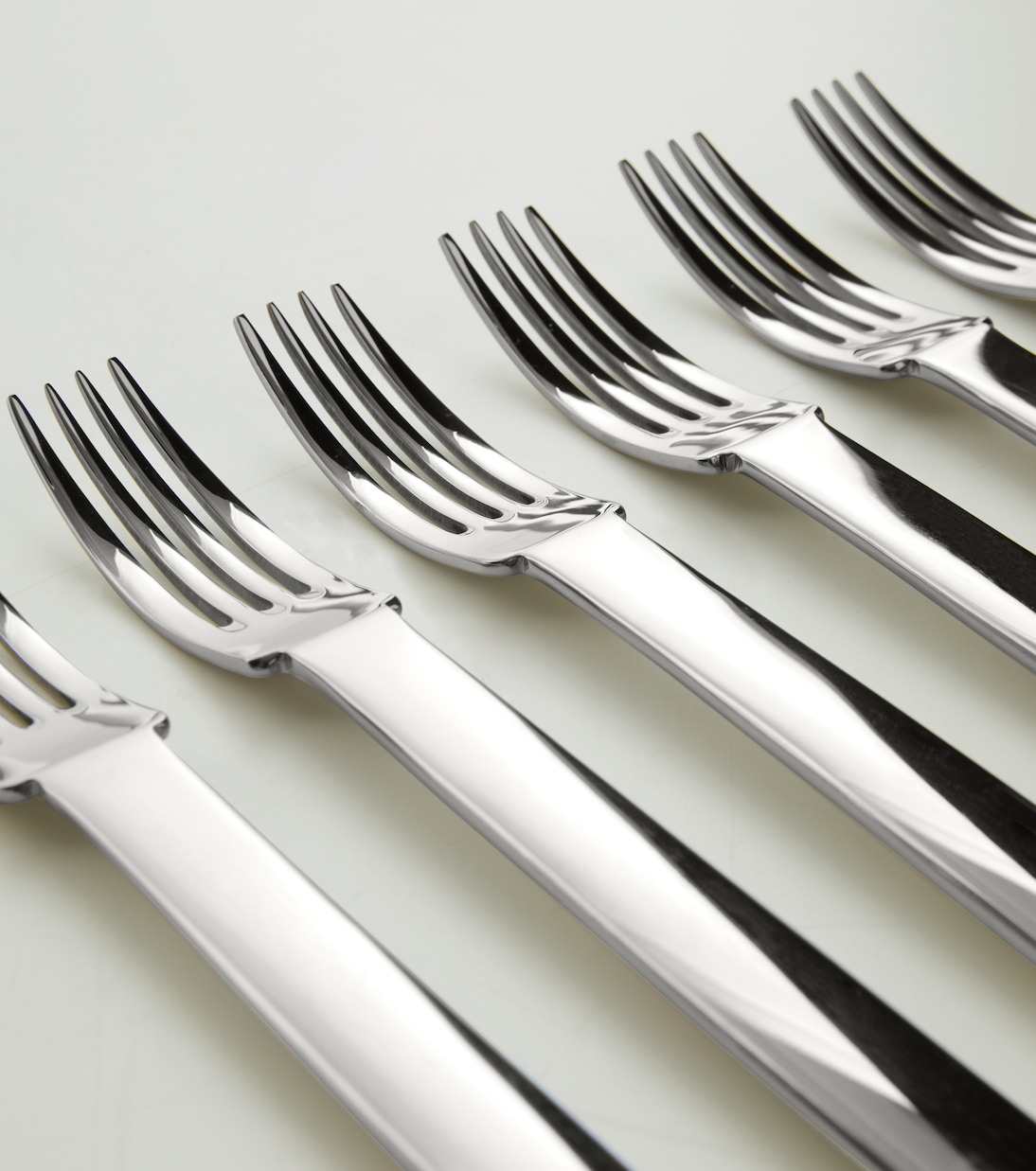 Set di 24 posate Rundes modell | Alessi