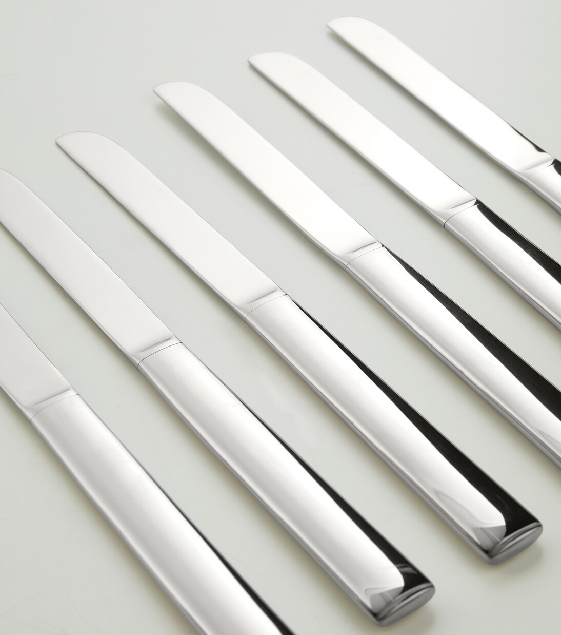Set di 24 posate Rundes modell | Alessi