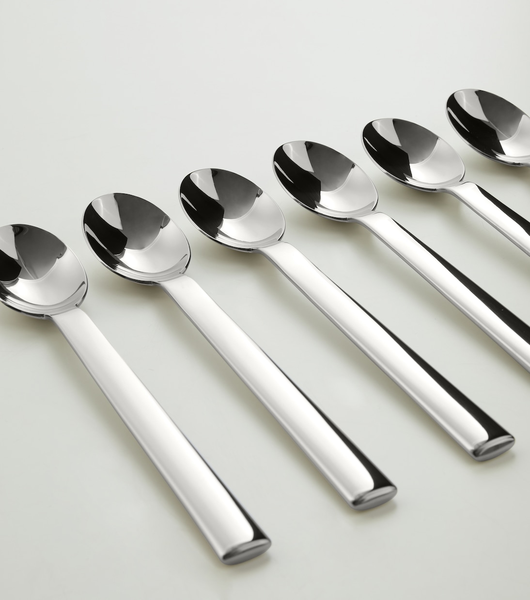 Set di 24 posate Rundes modell | Alessi
