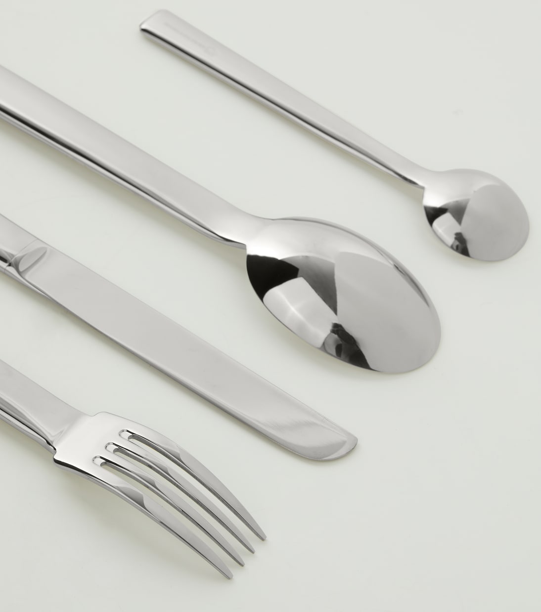 Set di 24 posate Rundes modell | Alessi