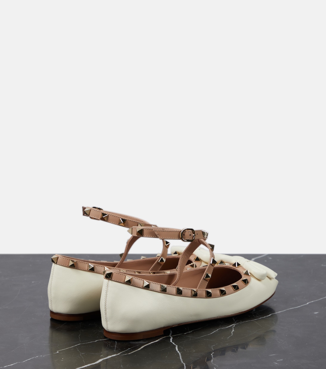 Ballerinas Rockstud aus Leder | Valentino Garavani