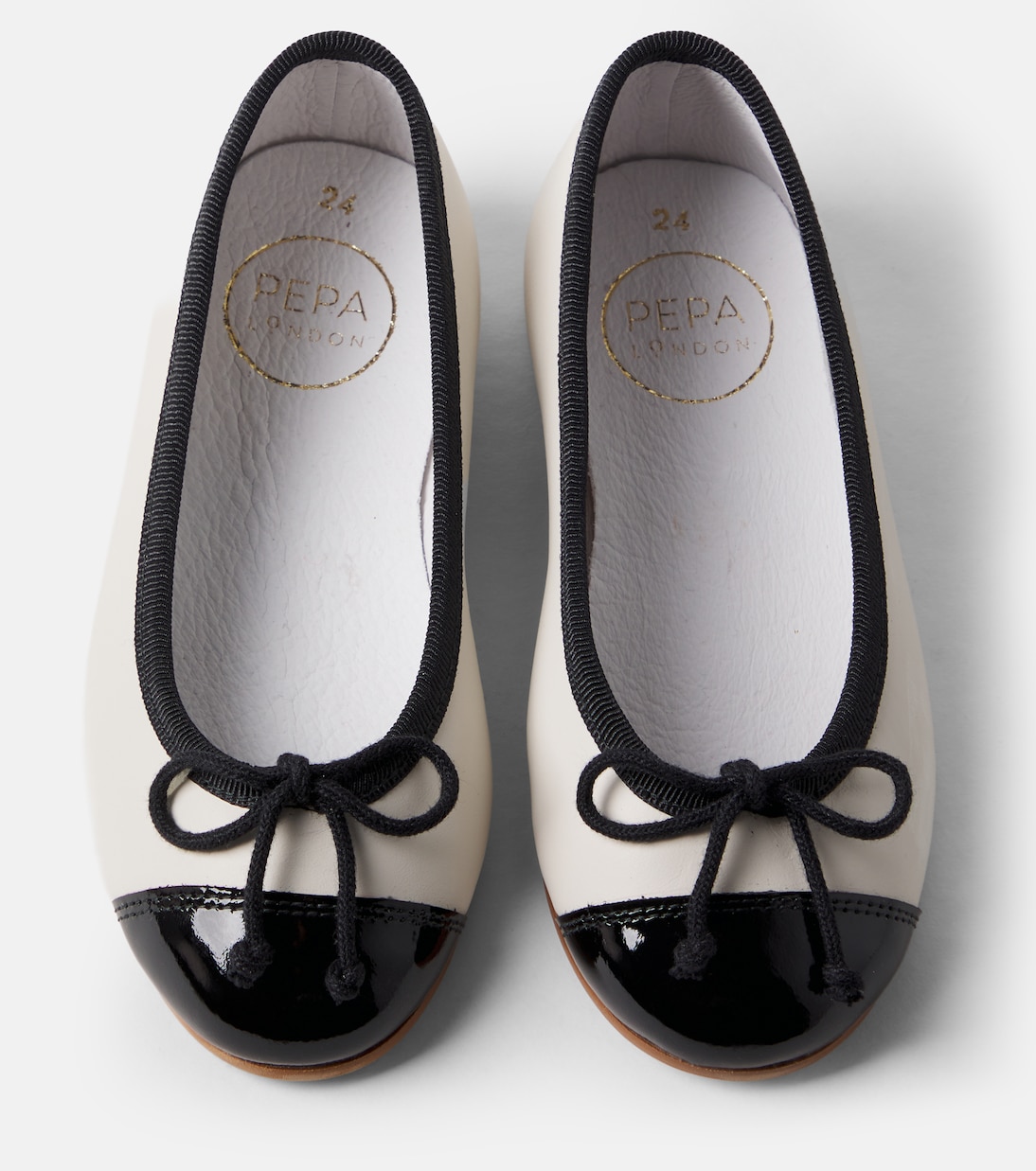 Ballerinas aus Leder | Pepa London