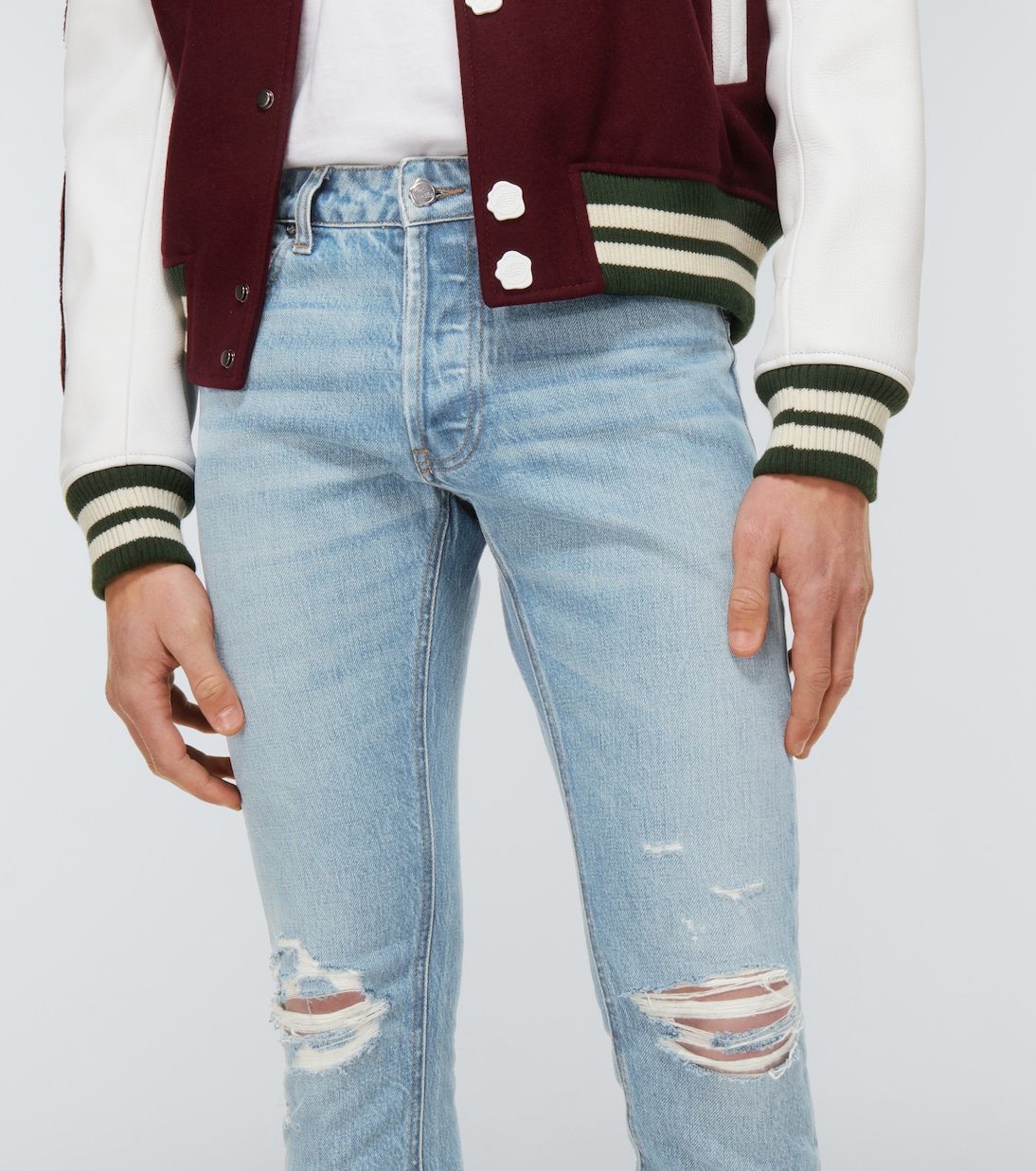 Jeans slim con rotos | Due Diligence