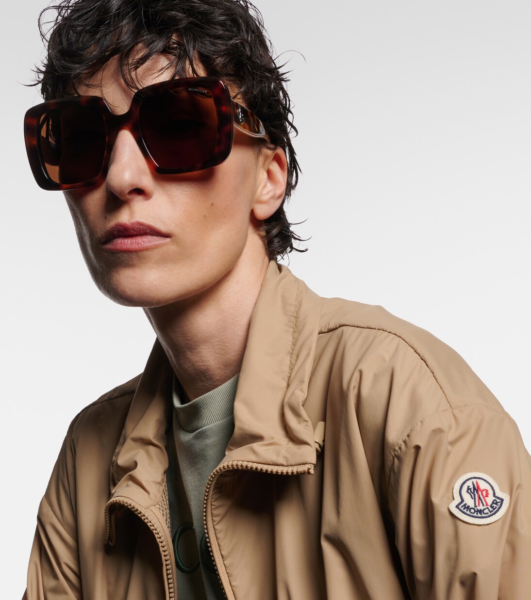 Occhiali da sole Moncler Blanche, stile giovane e alla moda