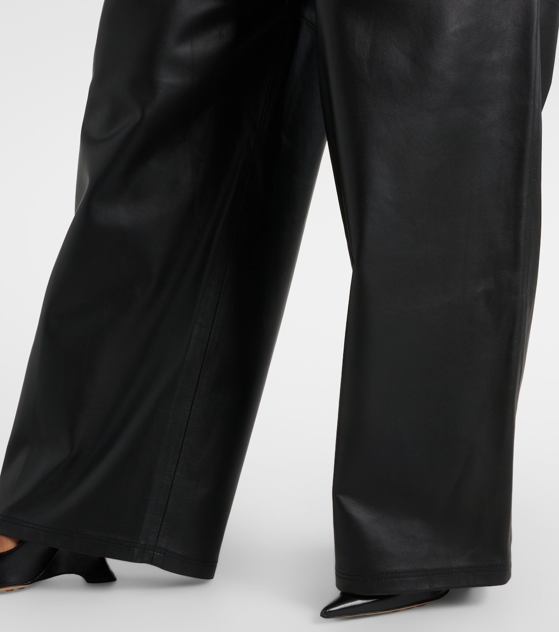 Weite Hose aus Leder | Wardrobe.NYC