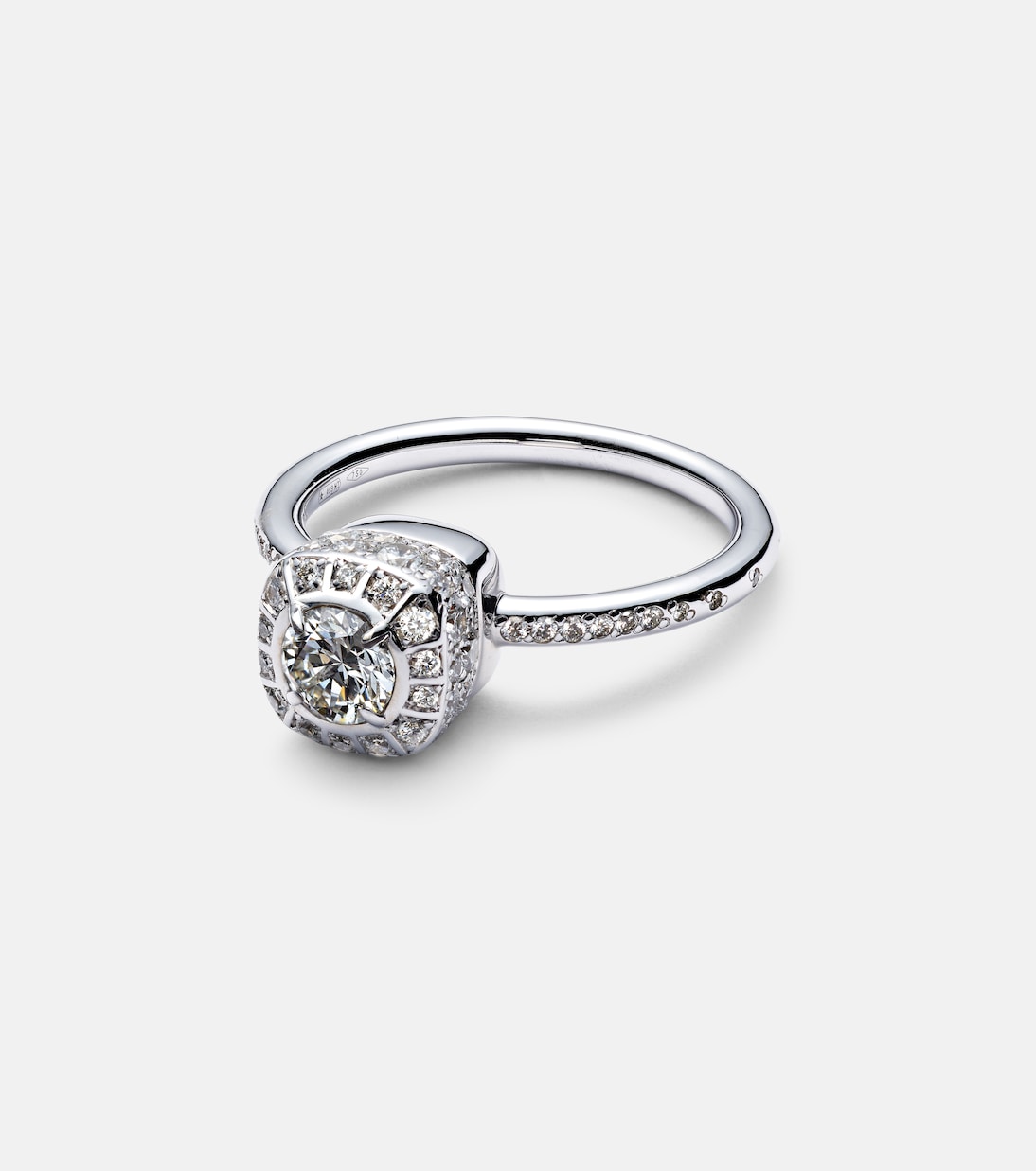 Anello Nudo Petit in oro bianco 18kt con diamanti | Pomellato