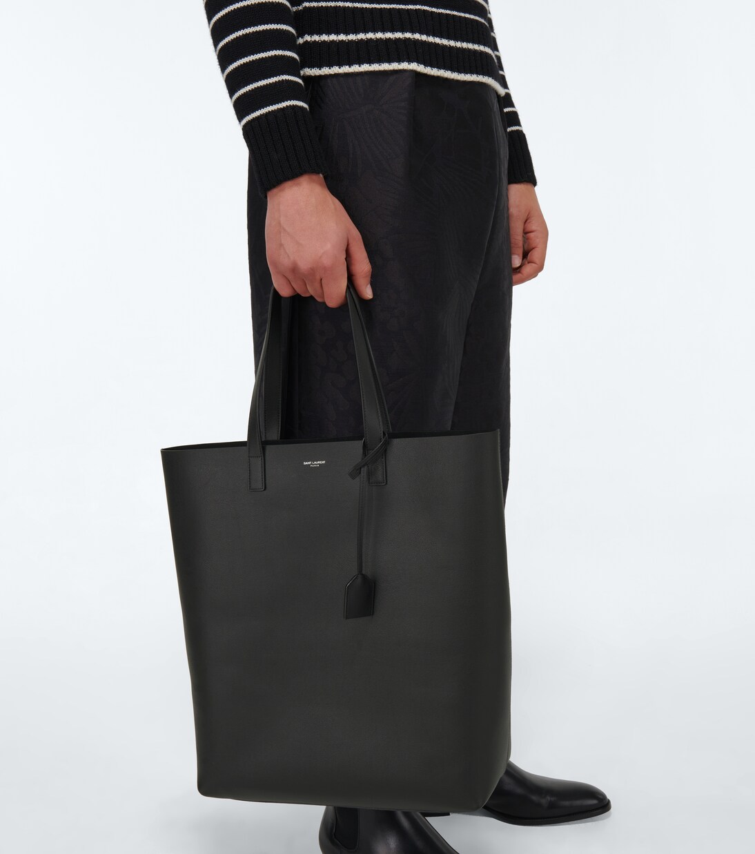 Leather shopping tote bag in black Saint Laurent Mytheresa