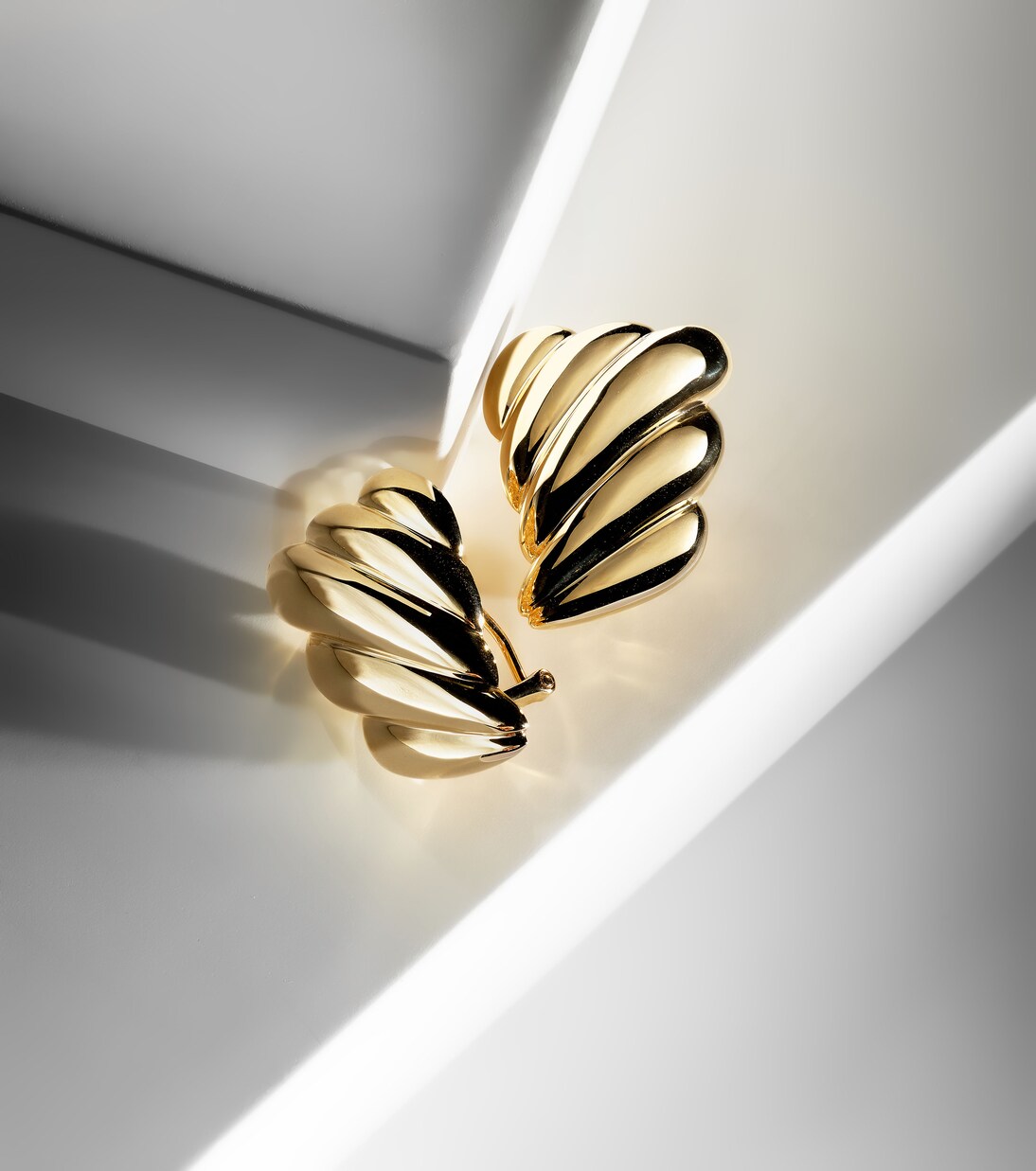Boucles d'oreilles Croissant Large en or 18 ct | Anita Ko