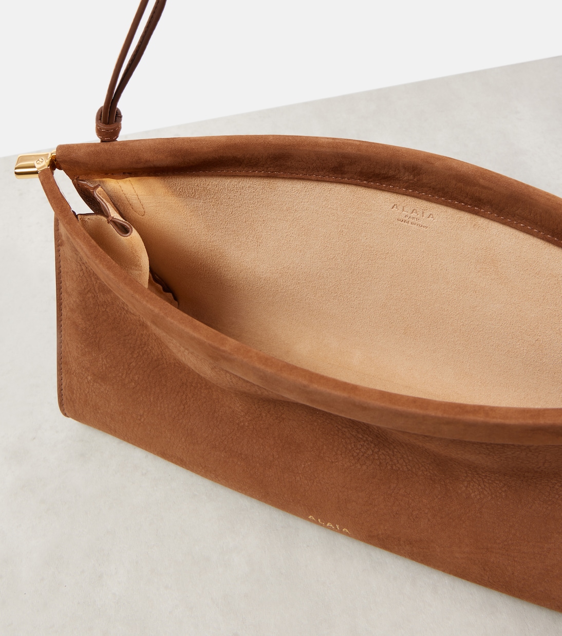Borsa a spalla Le Click East West Medium in suede | Alaïa