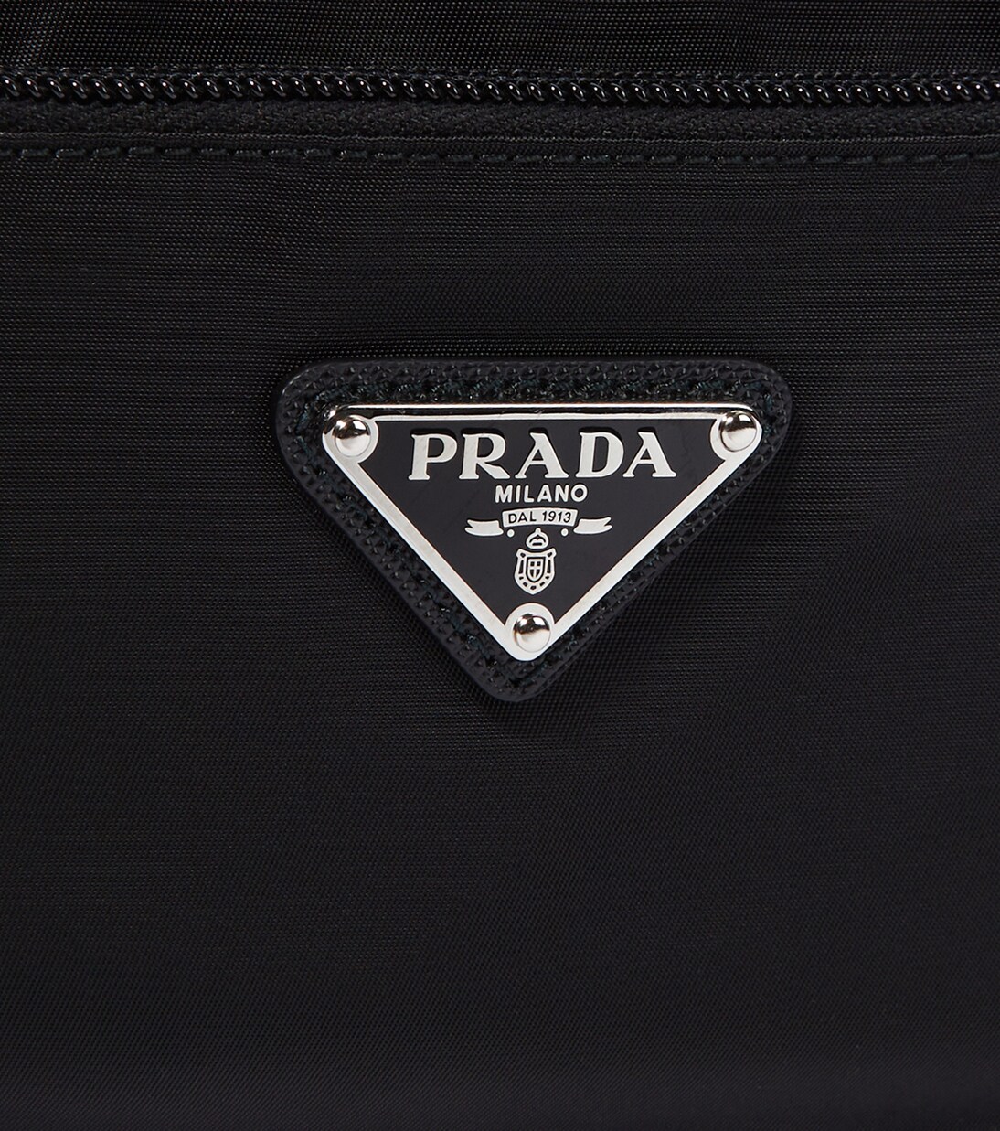 Kosmetiketui aus Re-Nylon mit Leder | Prada