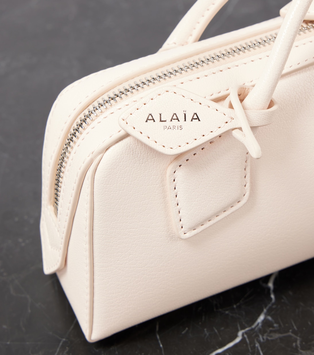 Clutch Le Teckel in pelle | Alaïa