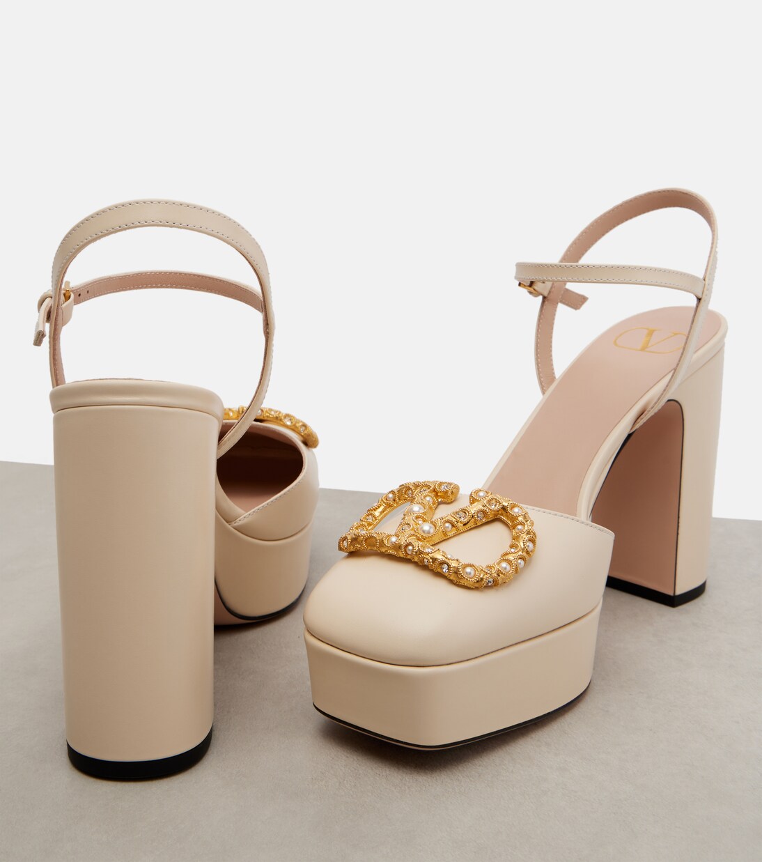VLogo Signature 115 platform pumps | Valentino Garavani