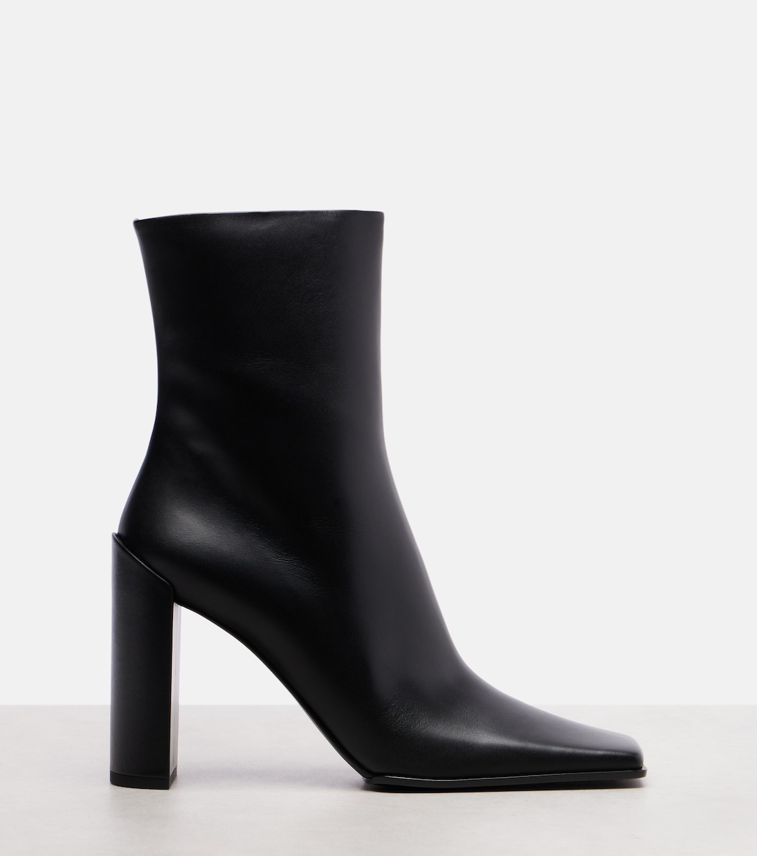 Leather ankle boots | Alaïa