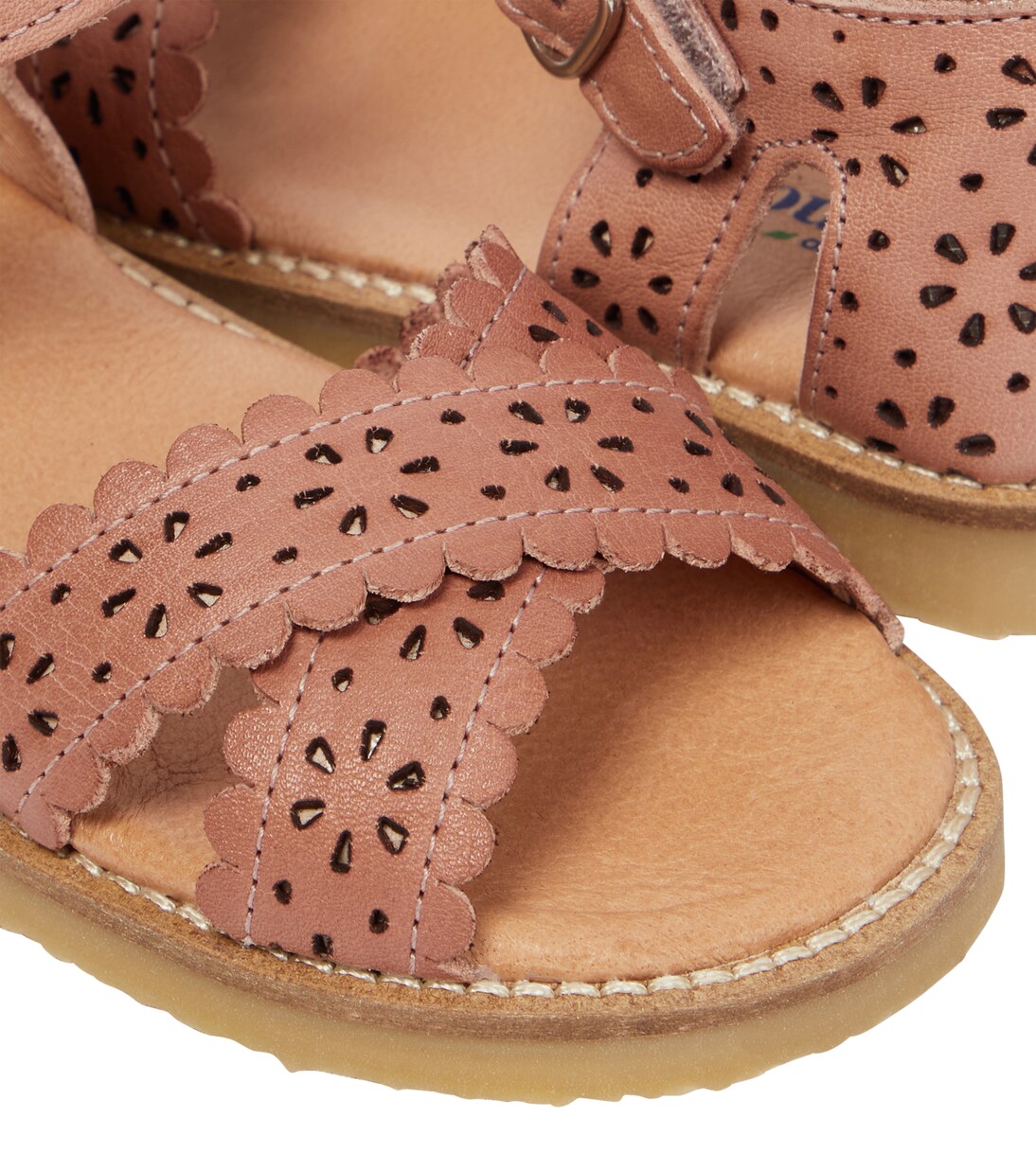Scalloped leather sandals | Petit Nord