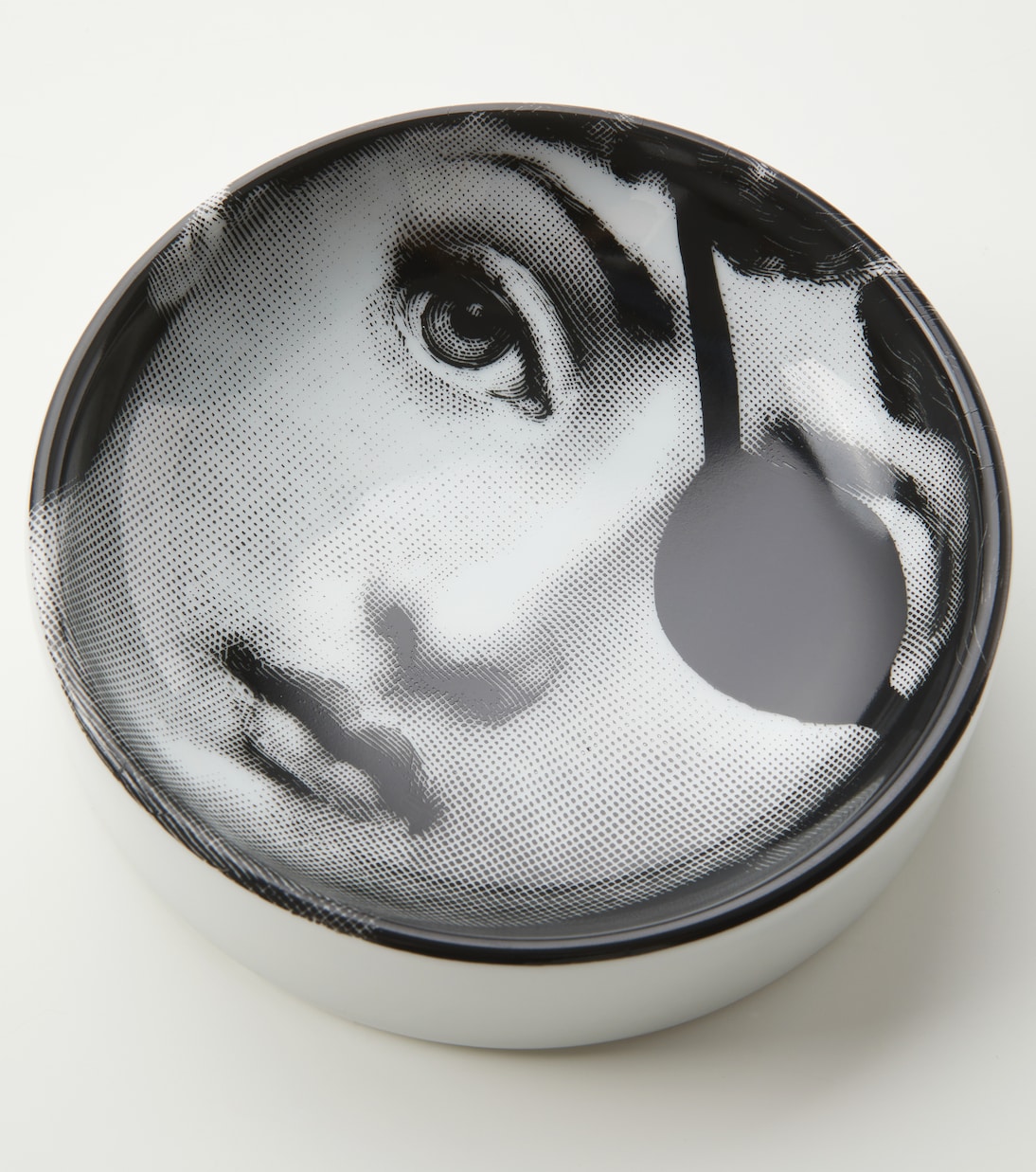 Tema e Variazioni n.8 ashtray | Fornasetti