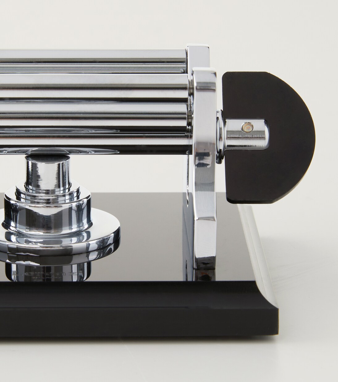 Toothpaste squeezer | Lorenzi Milano