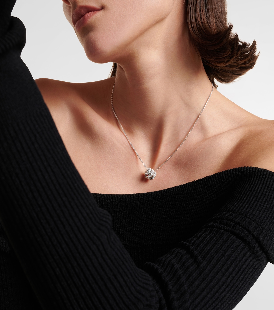 Collana Serpenti Viper in oro bianco 18kt con diamanti | Bvlgari