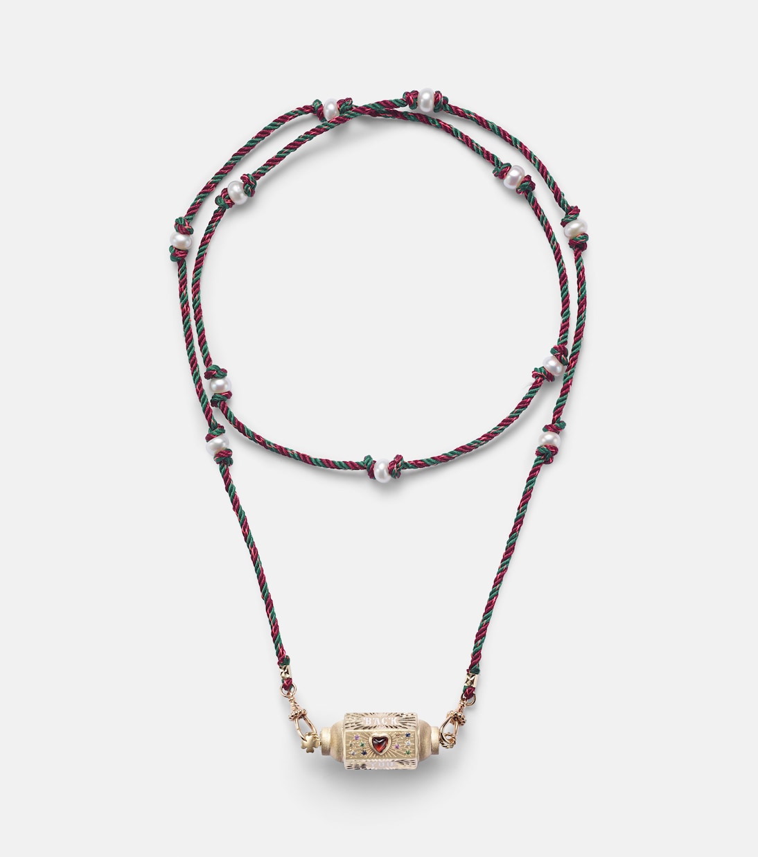 Collana con medaglione in oro 14kt di MARIE LICHTENBERG, impreziosita da zaffiri, perfetta per uno stile giovane e raffinato.