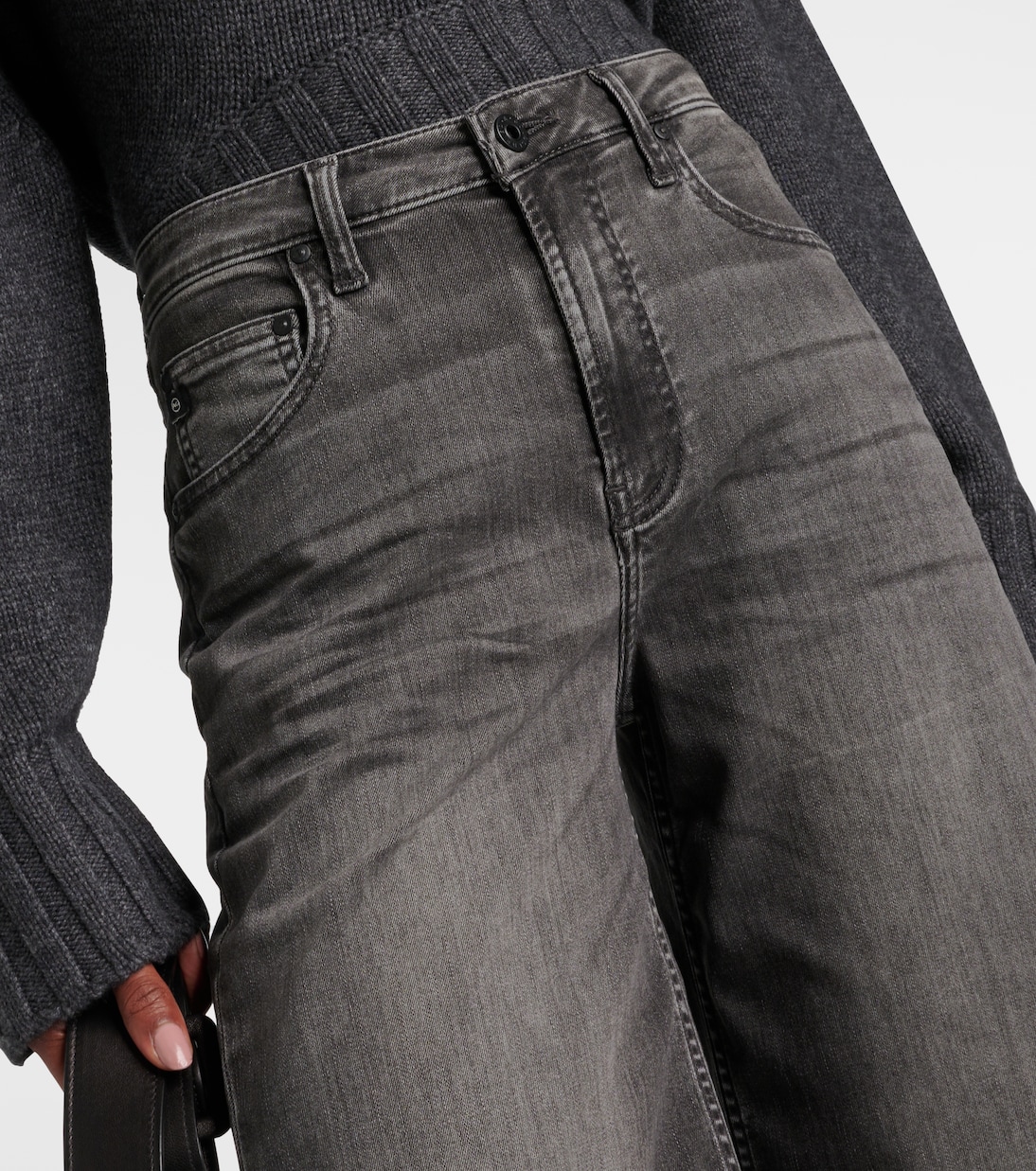 جينز بأرجل واسعة وخصر متوسط | AG Jeans