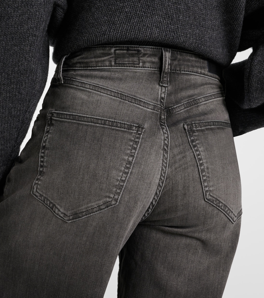 جينز بأرجل واسعة وخصر متوسط | AG Jeans