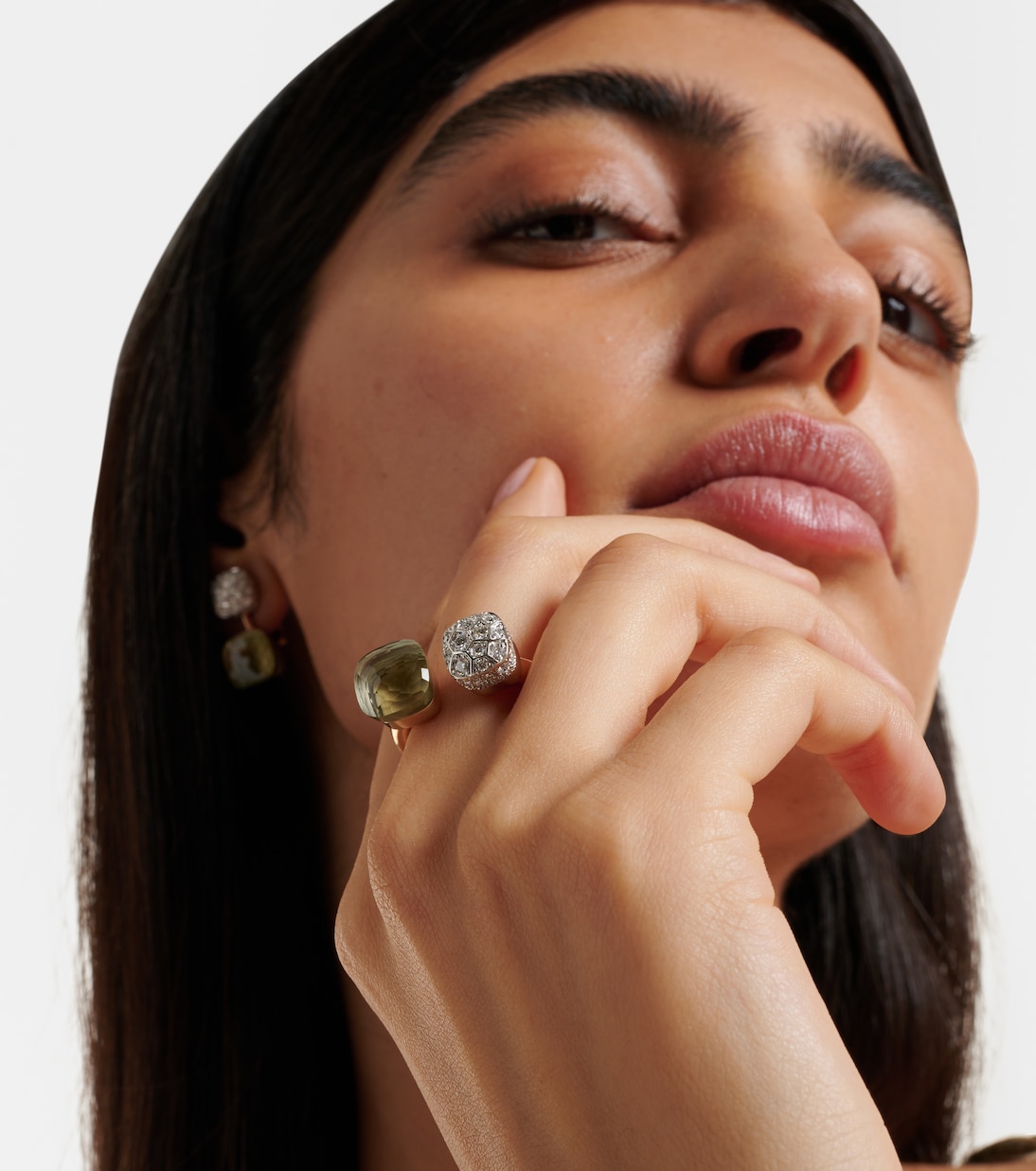 Bague Nudo en or rose et blanc 18 ct, diamants et prasiolite | Pomellato