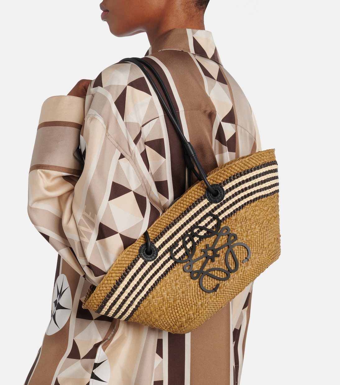 Paula's Ibiza Anagram Small basket bag | Loewe